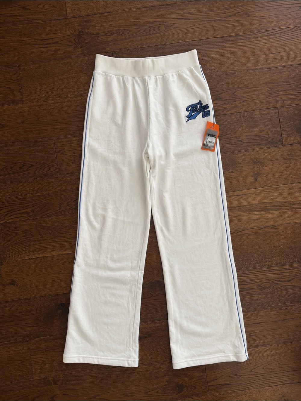 Fubu x Forever 21 Women’s White Velour Sweat Pants Wide Leg Sz M NWT
